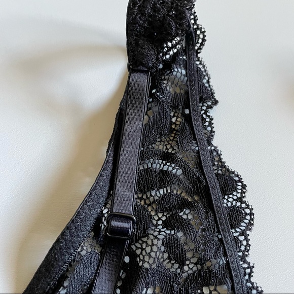 Black Strappy Bra Floral Lace Mesh Sides 34C Underwire No Tag Lingerie - Picture 10 of 12